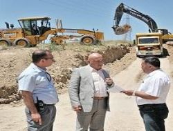 Yenimahalle asfaltlanıyor