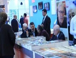 Kitap kurtları Başkent'te