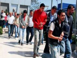 Ankara'da şafak operasyonu: 30 gözaltı