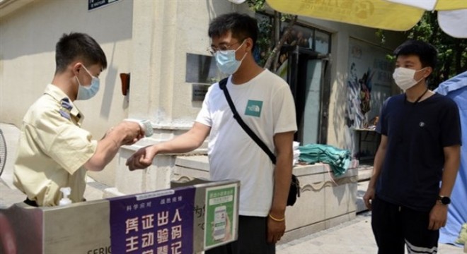 14 gündür vaka görülmeyen Beijing'de sinemalar yeniden açılıyor