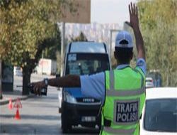 Dolmuşçuya uyuşturucu denetimi