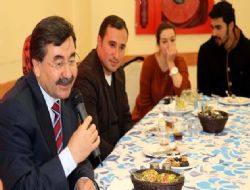Öğrencinin çamaşırını belediye yıkıyor