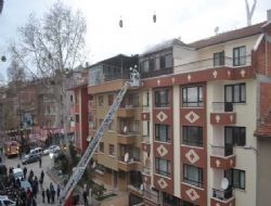 Trafo patladı dört evde yangın çıkardı