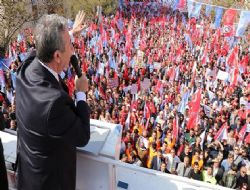 Yavaş yavaş gelip hızlı çalışacağız