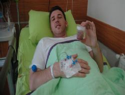 Böbreğinden bir kavanoz taş çıktı