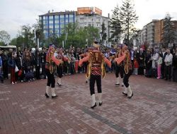 Seğmenli uğurlama