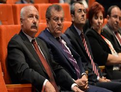 ‘Büyükler ağır abi takılıyor'