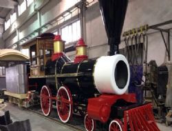Ankapark'ta kara tren kuru