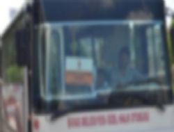 Otobüste ‘selfie' dayağı