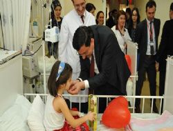 Hastanede kutladılar