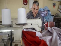 Bayrakçıların seçim mesaisine 1 Mayıs da eklendi