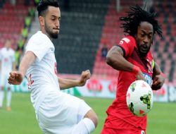 Gençler çıtayı yükseltti