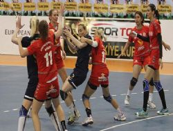 Ufukta şampiyonluk var