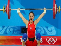 Özkan'ın hedefi zirve