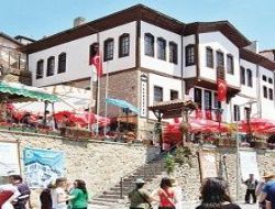 Beypazarı vaatlere pazarlandı