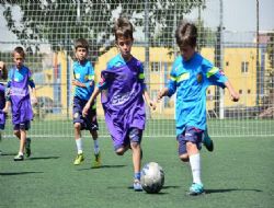 Miniklerin futbol coşkusu