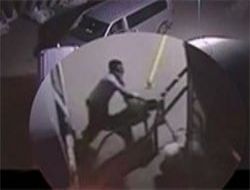 Çekiçli şehir eşkiyası kamerada