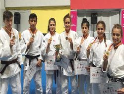 Etimesgut'un altın kızları