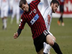 Hücum yükü Stancu'da