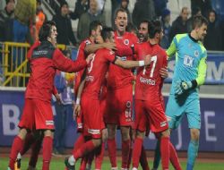 Gençler hız şeridinde