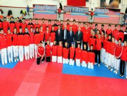 Topçu'dan millilere moral