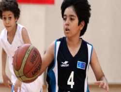 Minikler parkeye indi