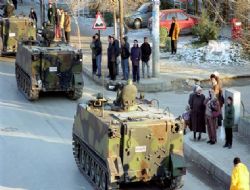 15 Temmuz'da Sincanlılar tanklara yürüdü