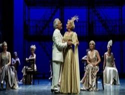 Perde son kez açılacak