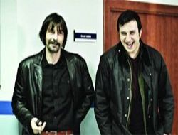 Behzat Ç. masasına rezervasyon yarışı