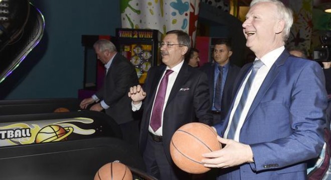 Alman vekiller Ankapark'ı gezdi