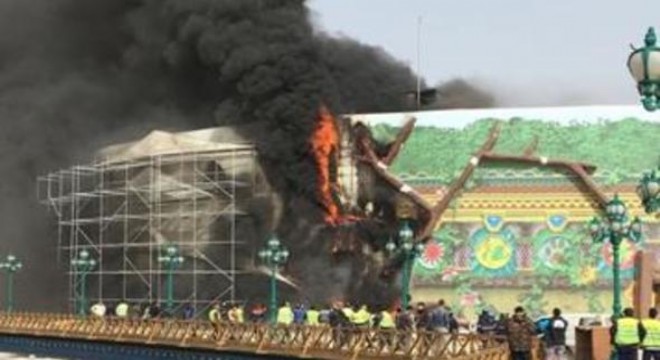 Ankapark'ta oyun çadırı alev aldı