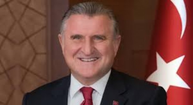 Bakan Bak'tan Yaz Spor Okulları ve Gençlik Mesajı