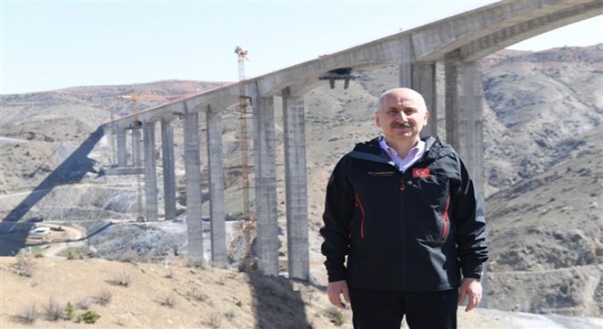 Bakan Karaismailoğlu: Eğiste Hadimi Viyadüğünü Kasım'da açmayı planlıyoruz