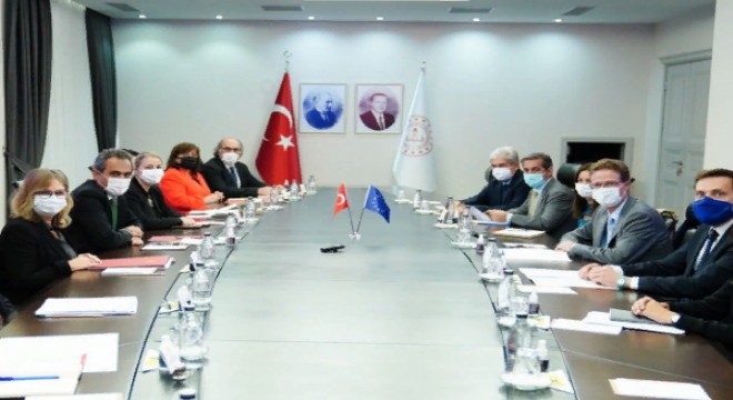 Bakan Özer, AB Türkiye Delegasyonu Başkanı Meyer-Landrut'u kabul etti