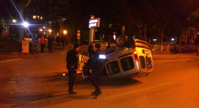 Başkent'te trafik kazası: 1'i ağır, 2 yaralı