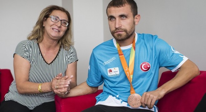 Başkentli Semih tarihe geçti