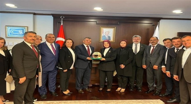 Başkan Koyuncu, Bakan Özdemir'in devir teslim törenine katıldı