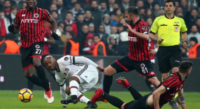 Bu maçlar can yakar