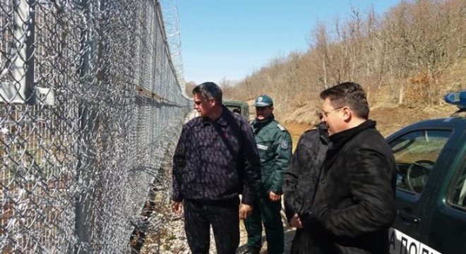 Bulgaristan, Türkiye sınırındaki 270 kilometrelik tel örgü inşaatını Mayıs'ta tamamlıyor