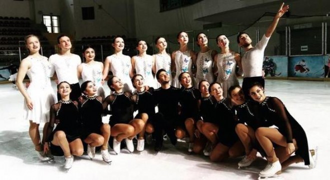 Buzda büyülü vizyon