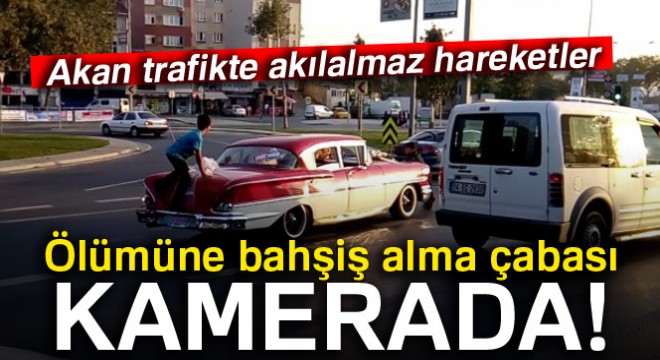 Çocukların gelin arabasından ölümüne bahşiş alma çabası kamerada