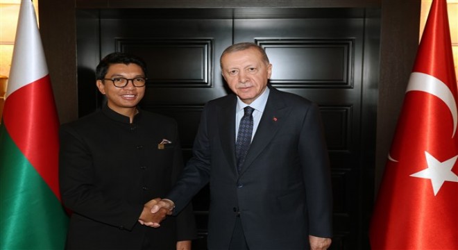 Cumhurbaşkanı Erdoğan, Madagaskar Cumhurbaşkanı Rajoelina'yla görüştü