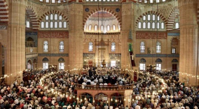 Diyanet'ten cuma namazı açıklaması! 'Öğle namazının kılınması yeterlidir'