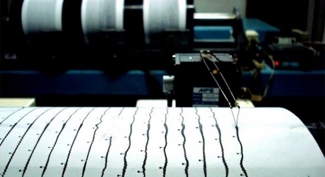 İran'da 6.0 şiddetinde deprem