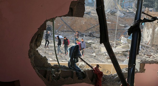 İsrail şafakta vurdu