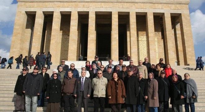 Kıbrıs gazilerinden Anıtkabir'e ziyaret
