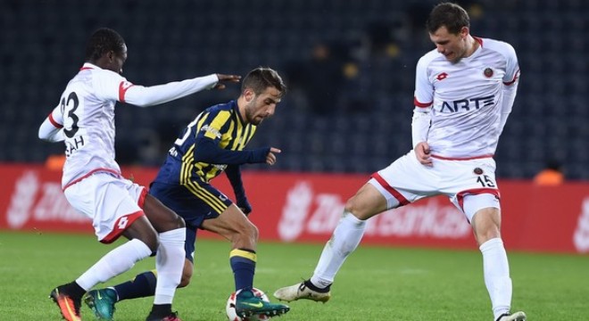 Lider F.Bahçe karşısında