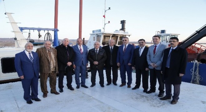 Mogan Gölü'nde tekne turu