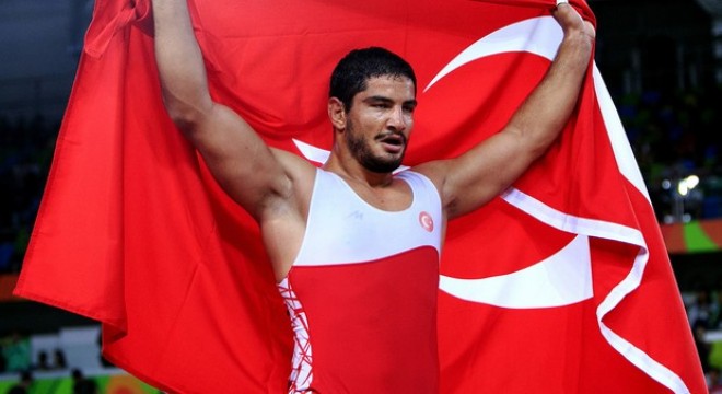 Taha'ya büyük onur