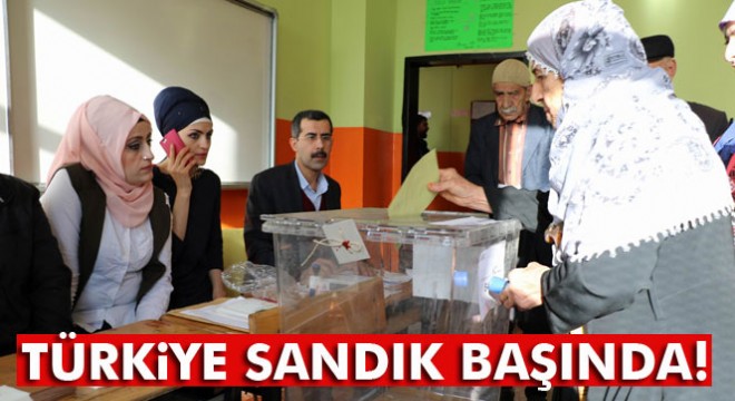 Türkiye sandık başında!